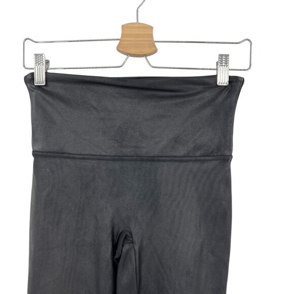Spanx‎ SPANXshape Faux Leather Leggings in Black Size Large - Picture 4 of 13